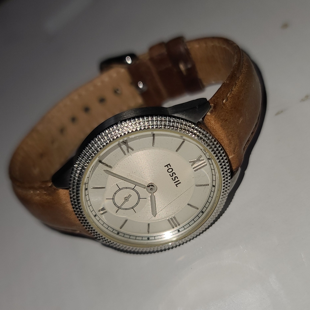 FOSSIL Men's Brown Leather Analog Dial Genuine Wrist Watch